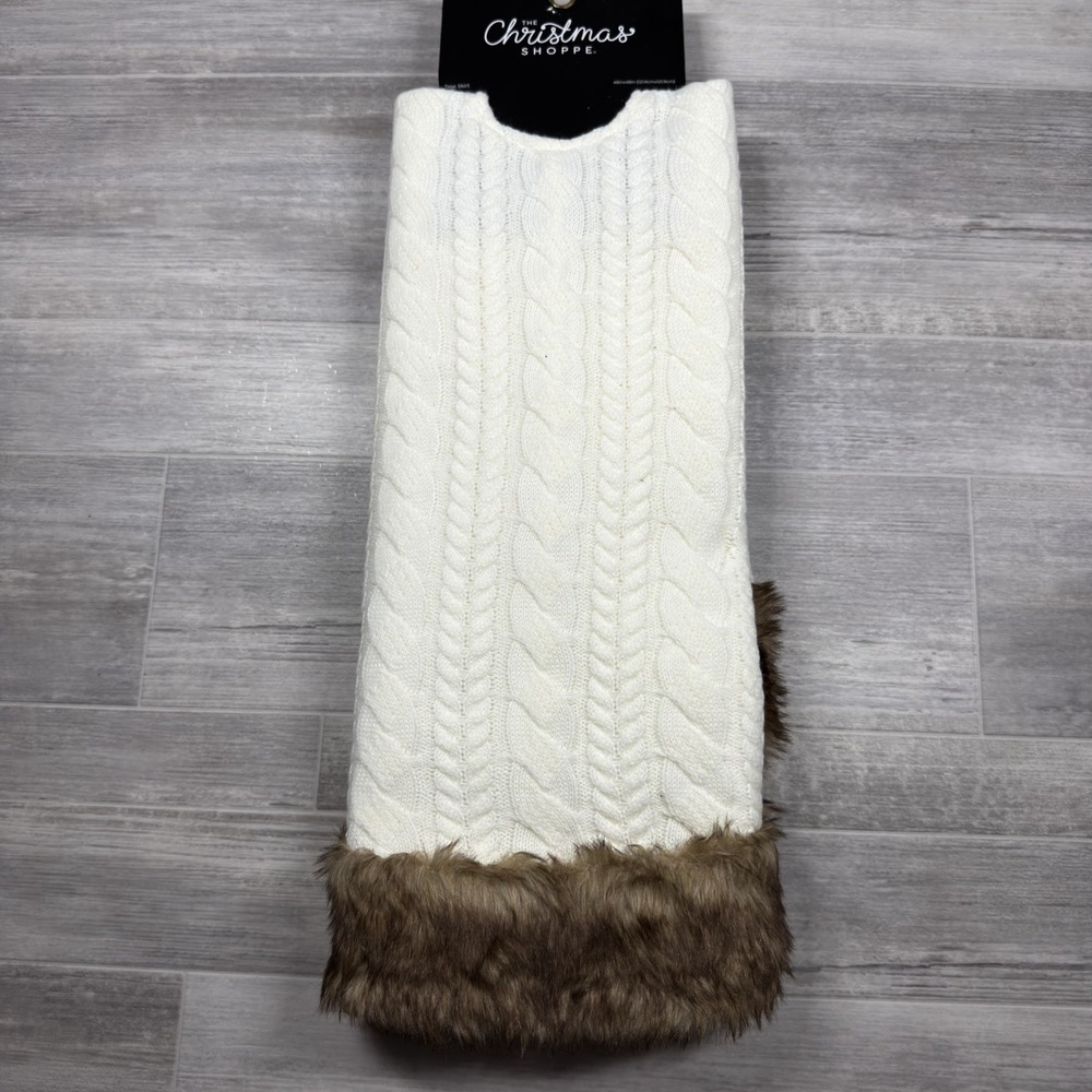 The Christmas Shoppe Tree Skirt Round 48"‎ White Classic Cable Knit Design Fur